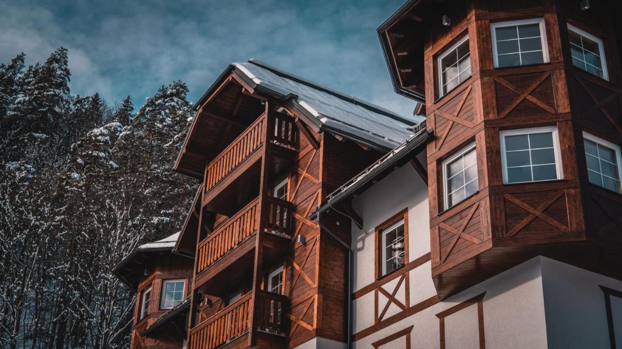 Wellness Penzion Smerdzonka - Kupele Pieniny เจร์เวนี คลาชตอร์ ภายนอก รูปภาพ