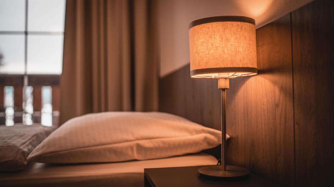 Wellness Penzion Smerdzonka - Kupele Pieniny เจร์เวนี คลาชตอร์ ภายนอก รูปภาพ