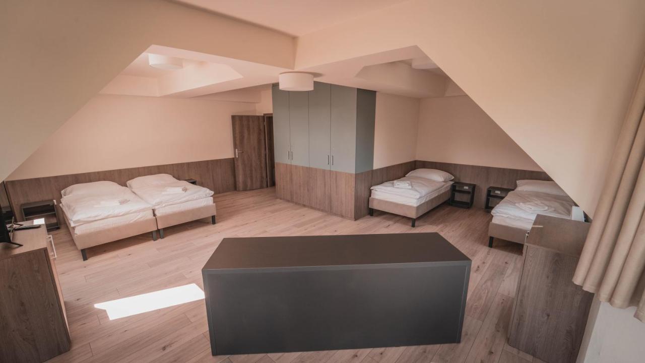 Wellness Penzion Smerdzonka - Kupele Pieniny เจร์เวนี คลาชตอร์ ภายนอก รูปภาพ