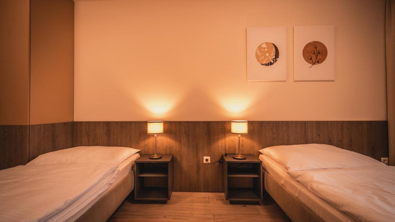 Wellness Penzion Smerdzonka - Kupele Pieniny เจร์เวนี คลาชตอร์ ภายนอก รูปภาพ