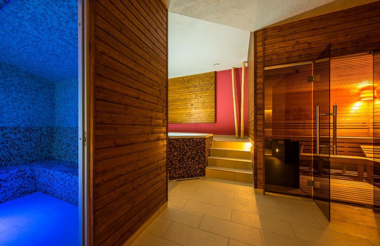 Wellness Penzion Smerdzonka - Kupele Pieniny เจร์เวนี คลาชตอร์ ภายนอก รูปภาพ